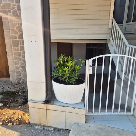 Apartman Lila